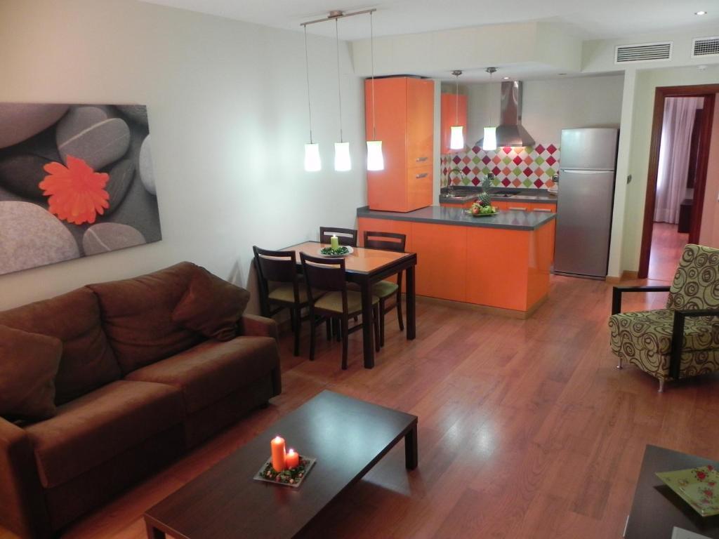 Apartamentos Turisticos Las Nieves Granada Room photo